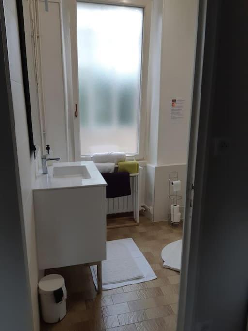 L'Escale Apartment Bourges Luaran gambar