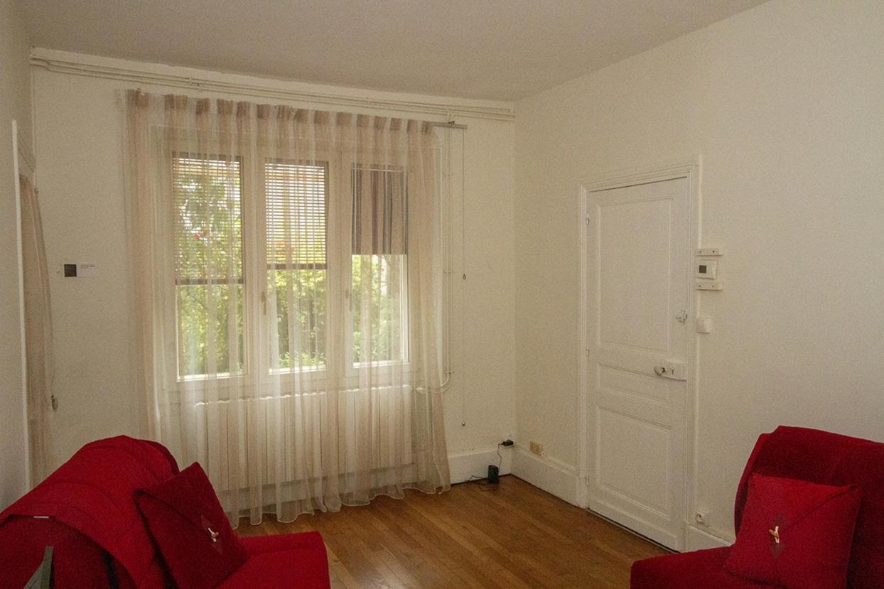 L'Escale Apartment Bourges Luaran gambar